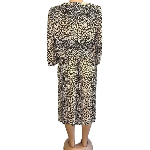 R.E.O Vintage Bow Print Long Sleeve Dress Lace Neckline - Picture 8 of 13